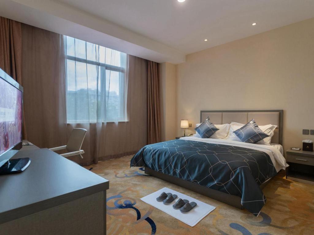 Chonpines Hotels- Shijiazhuang Fangbei Ershilipu  Екстер'єр фото